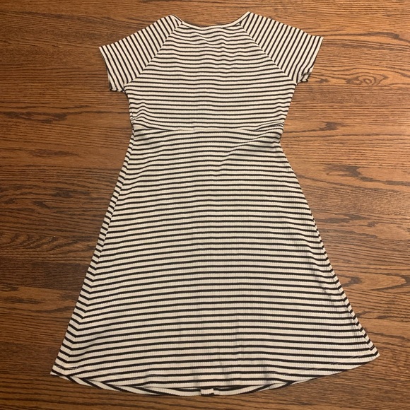 BLACK AND WHITE STRIPED DRESS - Picture 5 of 6